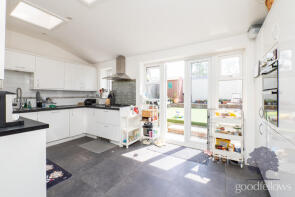 4, Kimpton Road, Sutton SM3 9QJ