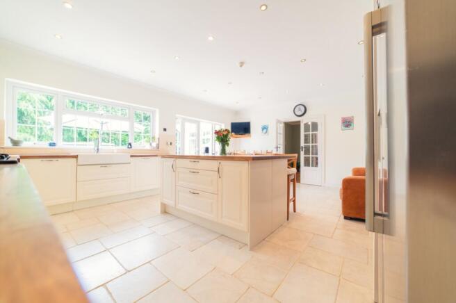 Call 02920 454555 to secure your viewing_21