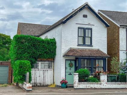 Hurst Road, West Molesey, KT8