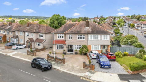 Dominion Drive, Collier Row, RM5