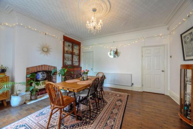 3 bed Terraced for sale Image 5