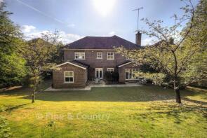 2, Pond Field End, Loughton IG10 4QR
