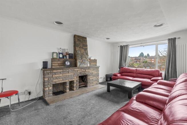 93 New Rd, HP12 4RN-6.jpg