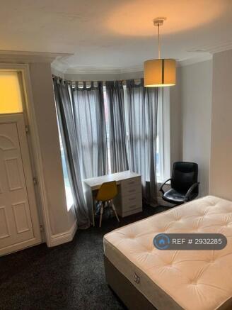 4 bed Terraced to rent Image 8