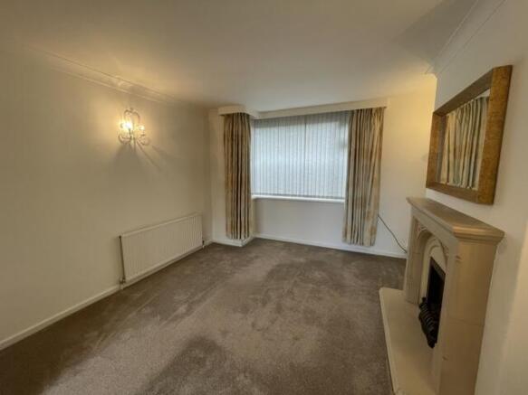 3 bed House to rent Image 5