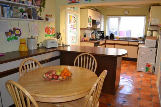 Kitchen/Dining Room