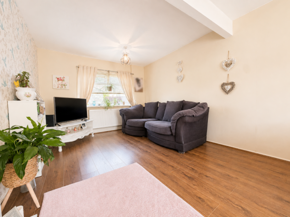 3 bed Semi-Detached for sale Image 5