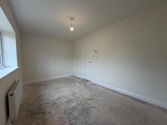 2 bed Semi-Detached for sale Image 10