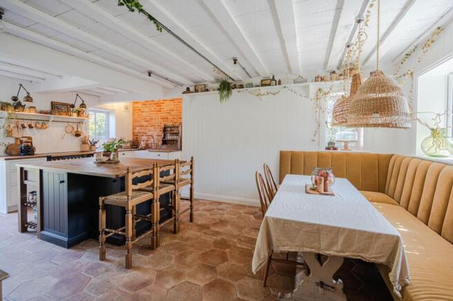 Kitchen/Dining
