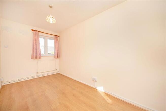 Plimsoll Close, Canary Wharf photo 4