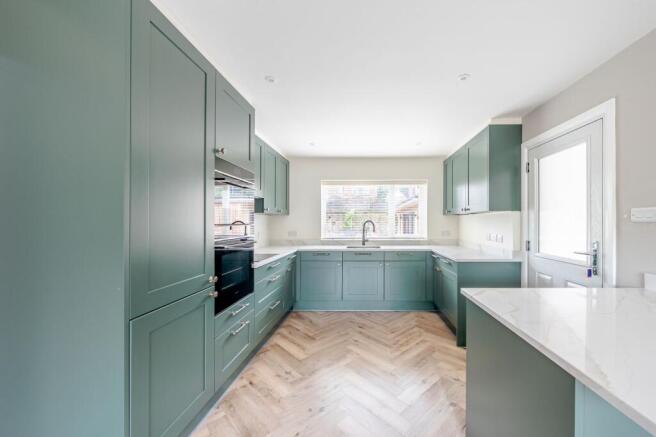 3 bed Detached for sale Image 8