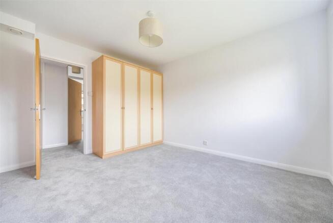 Bedroom 1.jpg