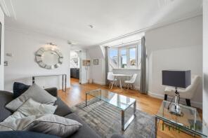 Flat K, 49, Wellington Street, London WC2E 7BN