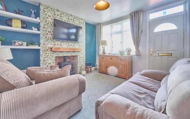Lounge to Front