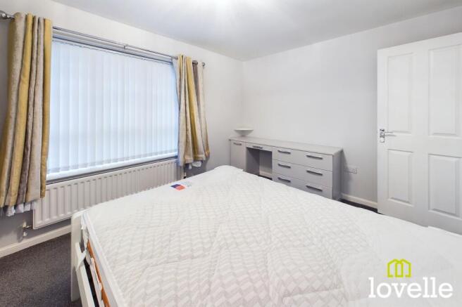 2 bed Flat for sale Image 7