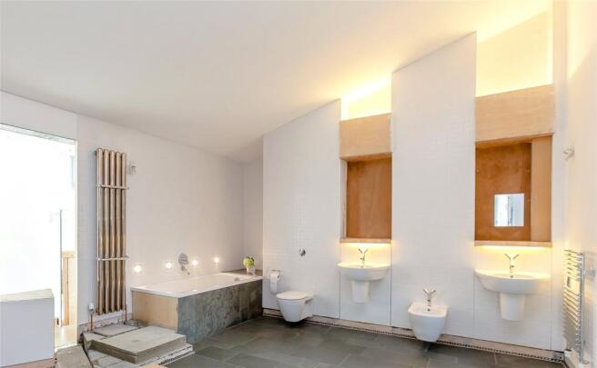 En Suite Bathroom