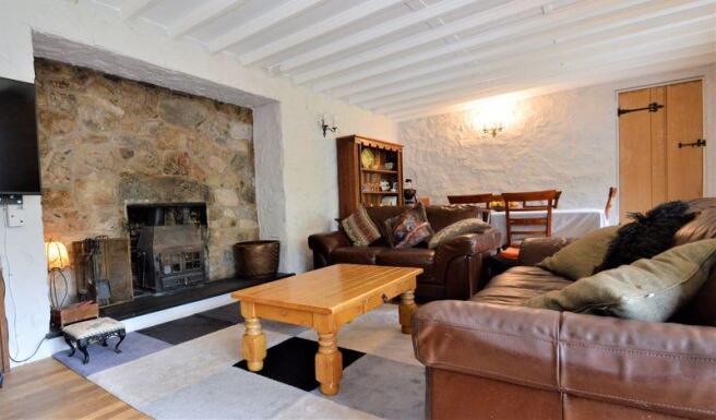 FIREPLACE TO LOUNGE