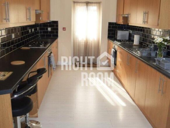 d-room-1-808-great-west-road-tw7-5na-1064541