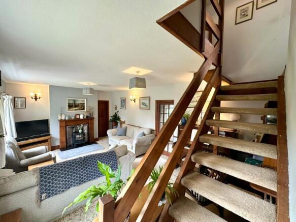 3 bed House for sale Image 11
