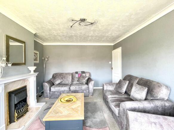2 bed Semi-Detached Bungalow for sale Image 6