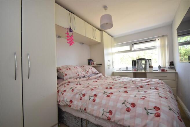 3 bed Terraced for sale Image 9