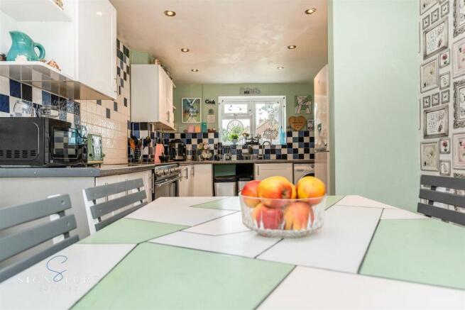 Kitchen/Dining Room