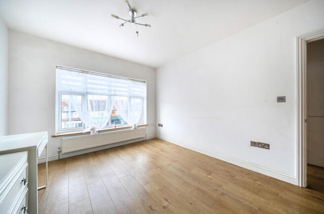 1415342-4-698ce9f...