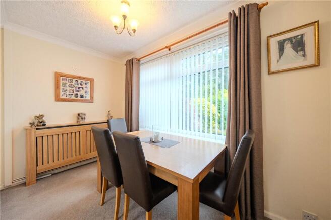 3 bed Semi-Detached for sale Image 4