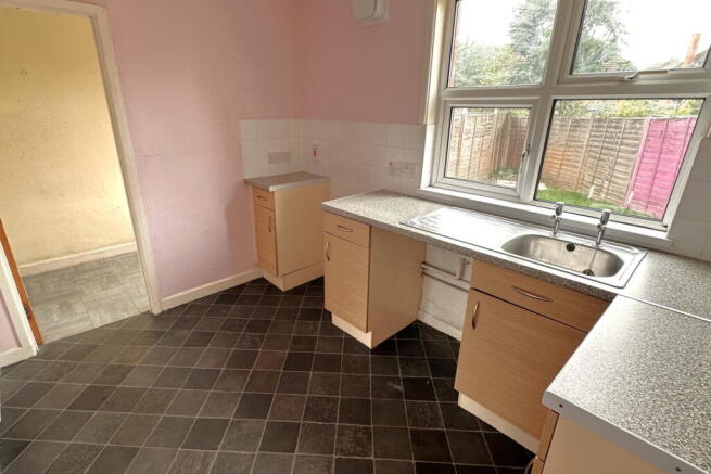 Kingsley Road, Devizes, Wiltshire, SN10 3DQ photo 4