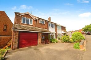 16, Walker Drive, Kidderminster DY10 2YW