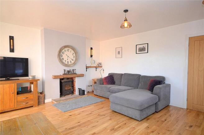 Living/Kitchen/Dine