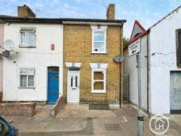 2, Albany Road, Luton, Chatham ME4 5DL