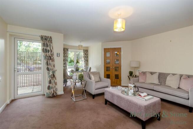 8701825-interior07.jpg