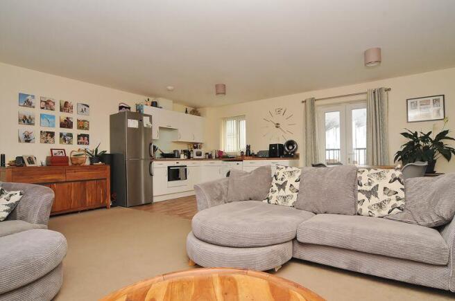 Open Plan Living Room/Kitchen