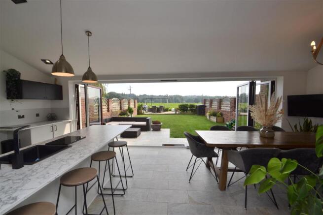 Dining Kitchen & View