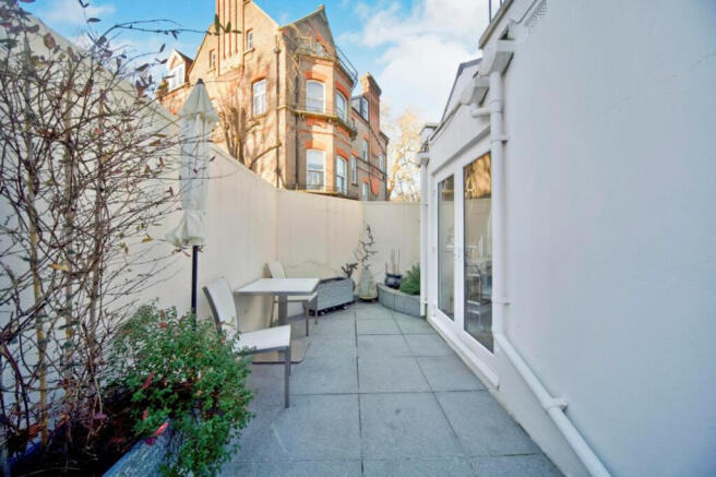 Squire's Mount, Hampstead, London photo 4