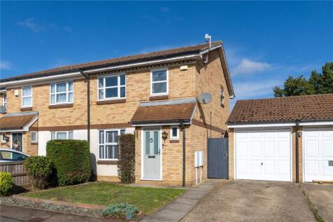 Rochford Drive, Luton, Bedfordshire, LU2