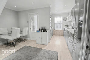 140, Water Lane, Purfleet-on-thames RM19 1GU