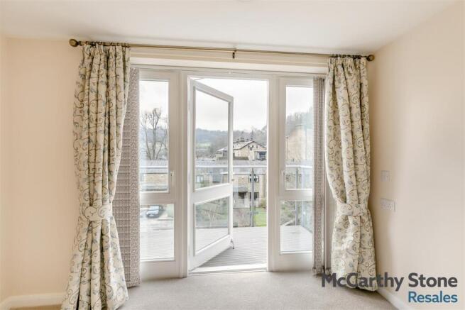 1 bed Flat for sale Image 4