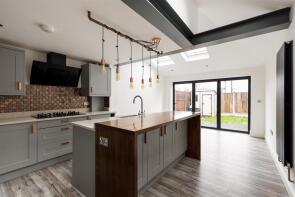 132, New Road, London E4 9SY