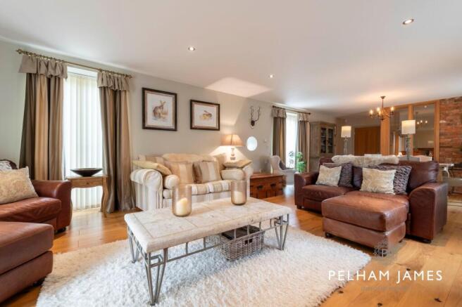 Sitting Room, Elm Barn, Morton