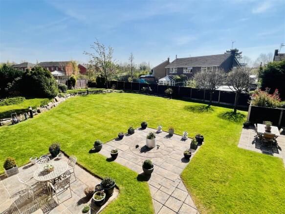 Ashley Road, Hale, Altrincham photo 4