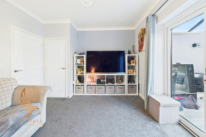3 bed Semi-Detached for sale Image 8