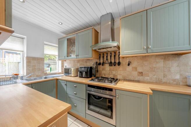 3 bed Terraced for sale Image 4