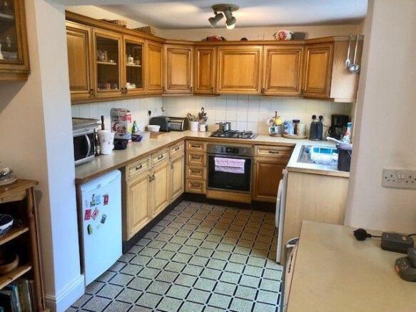 KITCHEN/BREAKFAST ROOM