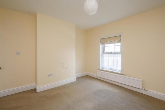 2 bed Cottage for sale Image 6