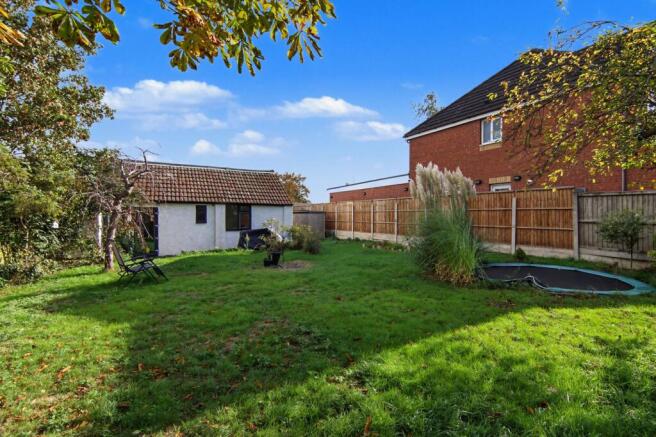 Bulkington Road, Bedworth, CV12 photo 4