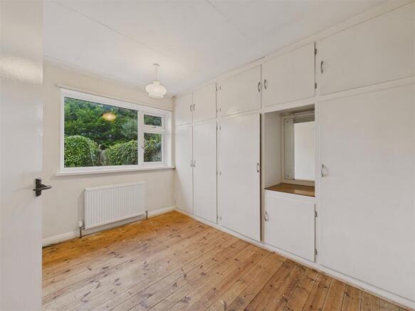 2 bed Semi-Detached Bungalow for sale Image 8