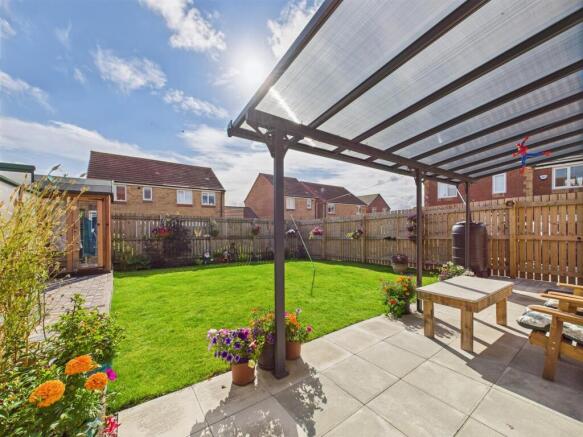 3 bed Detached for sale Image 11