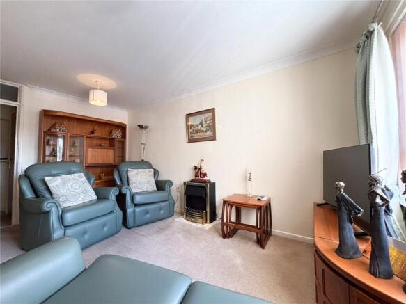 Fountain Court, Westbury photo 4